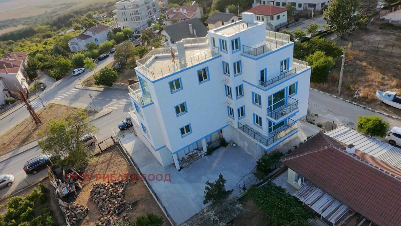Продава  2-стаен област Варна , гр. Бяла , 80 кв.м | 88456341
