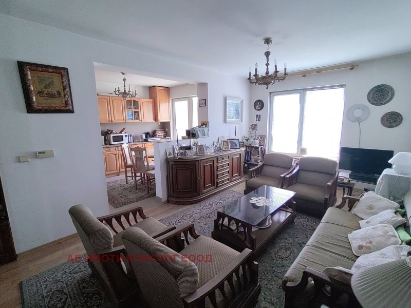 Продава  2-стаен град София , Изток , 80 кв.м | 67186102