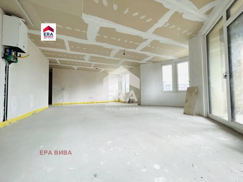 Na sprzedaż  3 sypialnie Sofia , Chladilnika , 179 mkw | 23924000 - obraz [2]