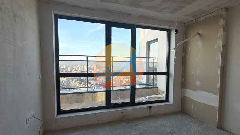 À venda  Mais de 3 quartos Burgas , Centar , 208 m² | 11224572 - imagem [12]