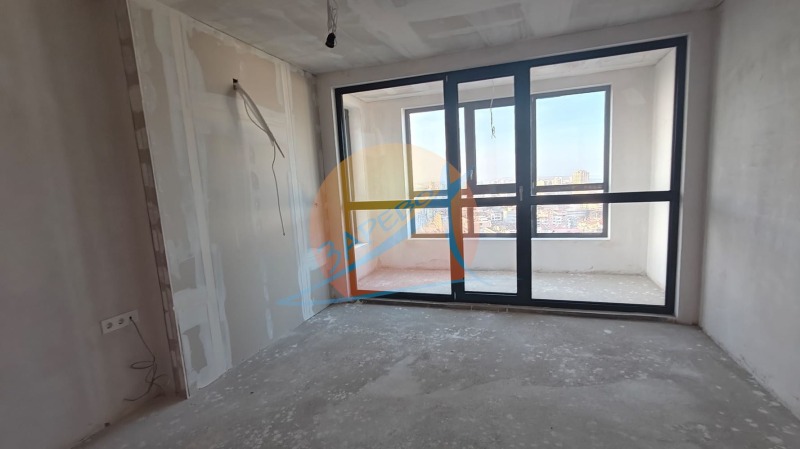 À venda  Mais de 3 quartos Burgas , Centar , 208 m² | 11224572 - imagem [8]