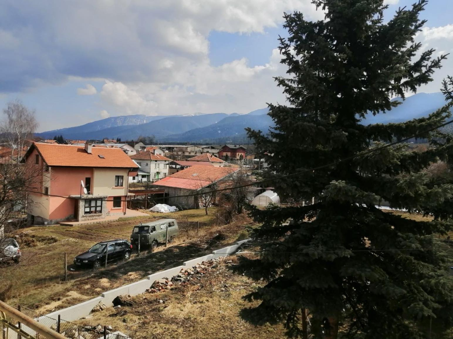Продава КЪЩА, с. Говедарци, област София област, снимка 2 - Къщи - 55590961