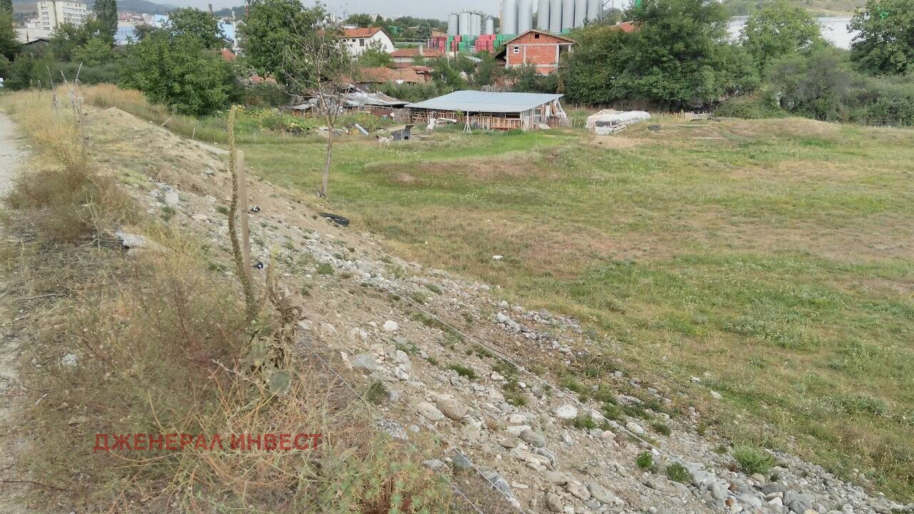 Продава ЗЕМЕДЕЛСКА ЗЕМЯ, гр. Благоевград, област Благоевград, снимка 2 - Земеделска земя - 55006582