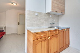 1 bedroom Vazrazhdane, Burgas 2