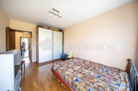 2 Schlafzimmer Lozenez, Sofia 8