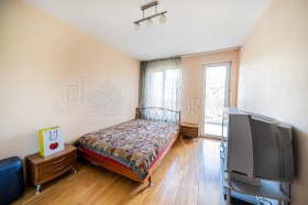 2 Schlafzimmer Lozenez, Sofia 7