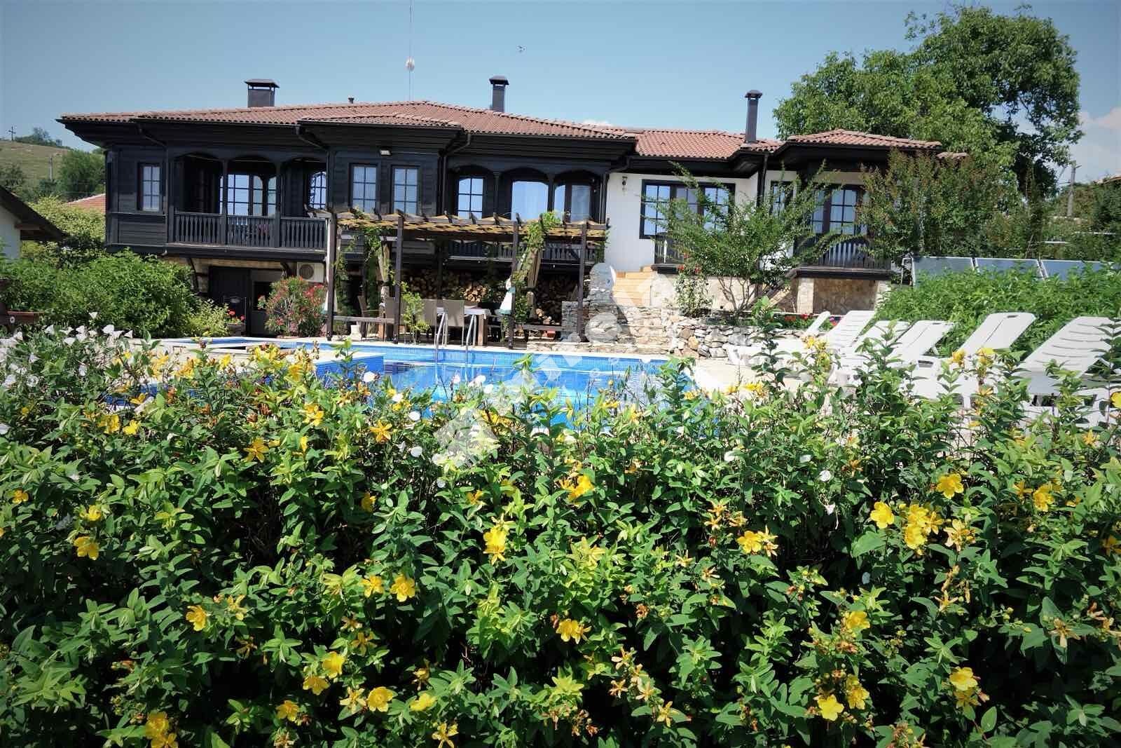 Продава КЪЩА, гр. Малко Търново, област Бургас, снимка 2 - Къщи - 53674896