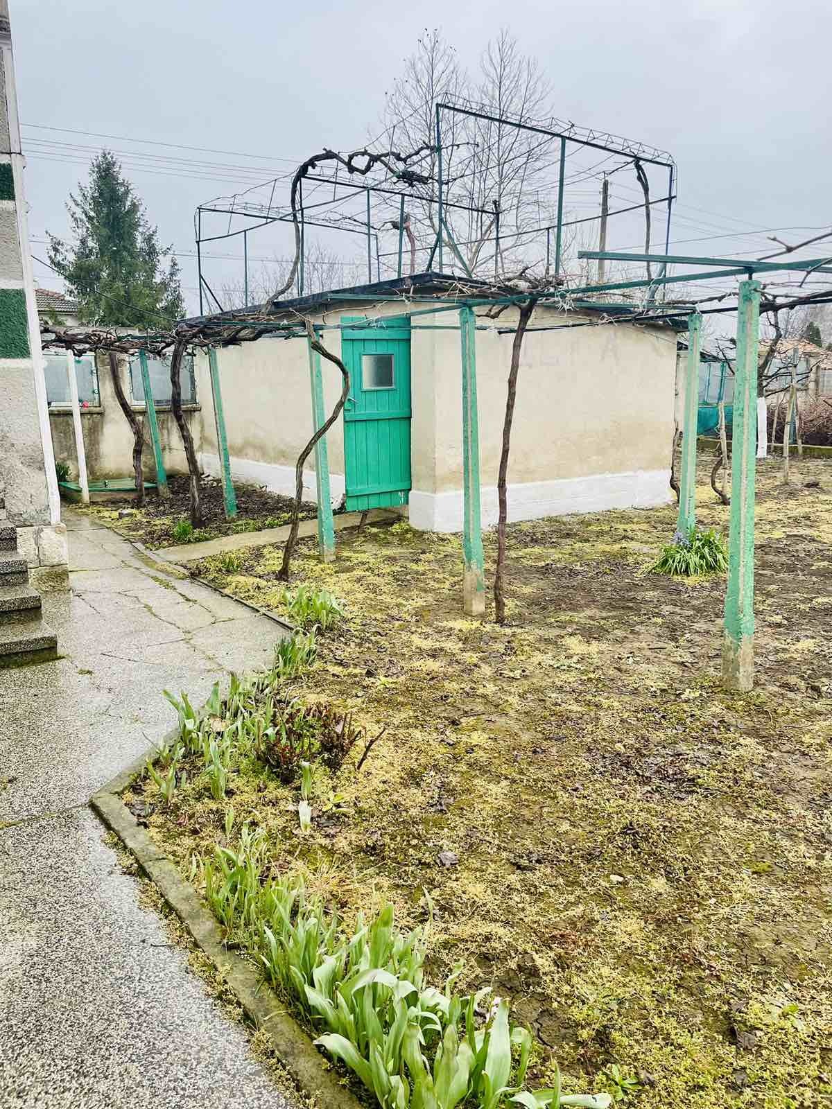 Продава КЪЩА, с. Дибич, област Шумен, снимка 2 - Къщи - 53678069