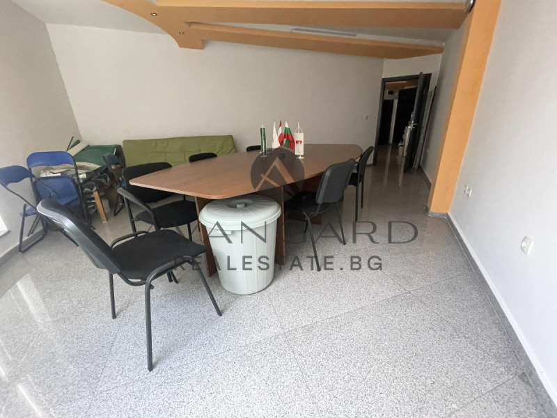 À venda  Escritório Plovdiv , Karchiiaka , 107 m² | 54591295 - imagem [8]