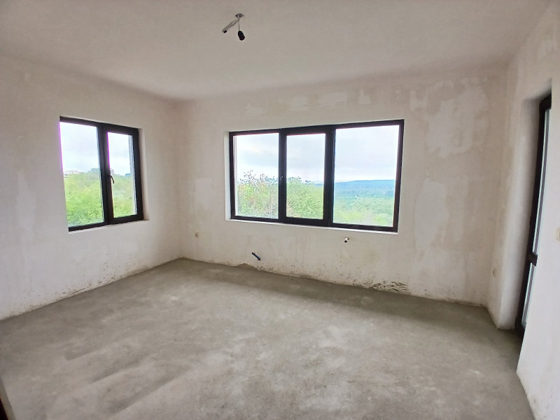 Продава КЪЩА, гр. Варна, м-т Боровец - юг, снимка 14 - Къщи - 53497137