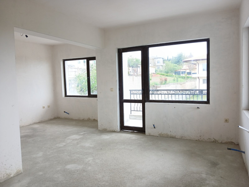 Продава КЪЩА, гр. Варна, м-т Боровец - юг, снимка 16 - Къщи - 53497137