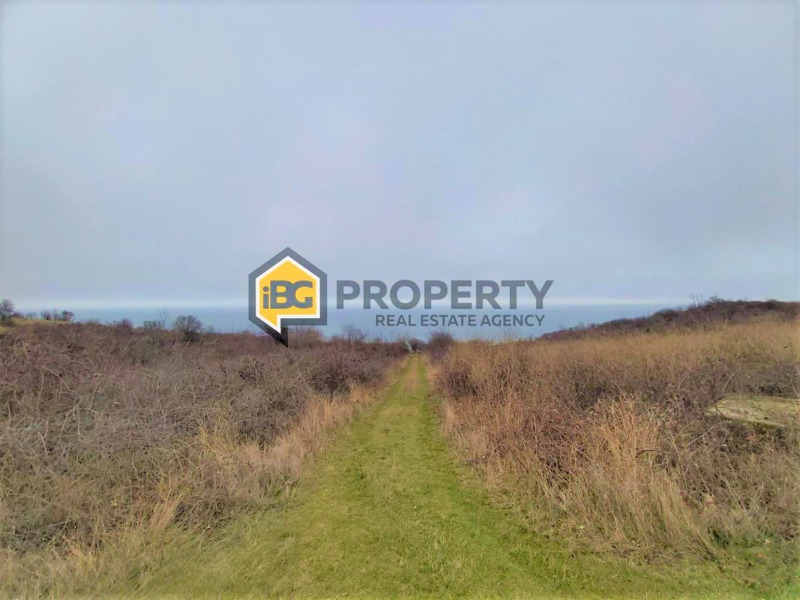Продава ПАРЦЕЛ в област Варна, гр. Бяла - 5650 кв.м / 186 450 € » 364 664.50 лв., АЙБИДЖИ ПРОПЕРТИ