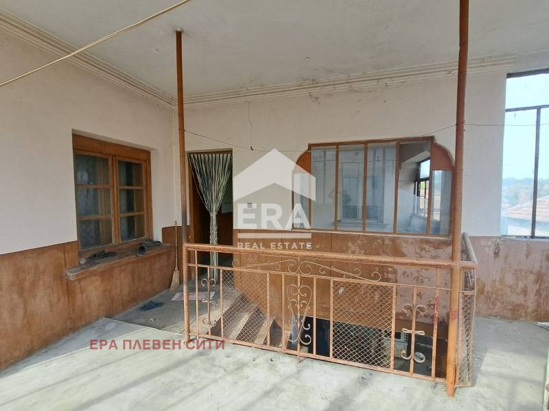 Продава КЪЩА, гр. Червен бряг, област Плевен, снимка 2 - Къщи - 53602087