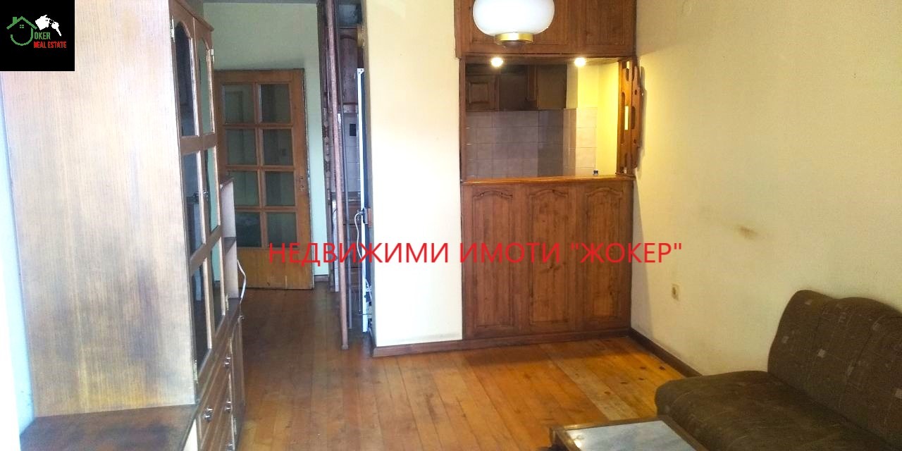 Продава 3-СТАЕН, гр. Велико Търново, Център, снимка 3 - Апартаменти - 56166728