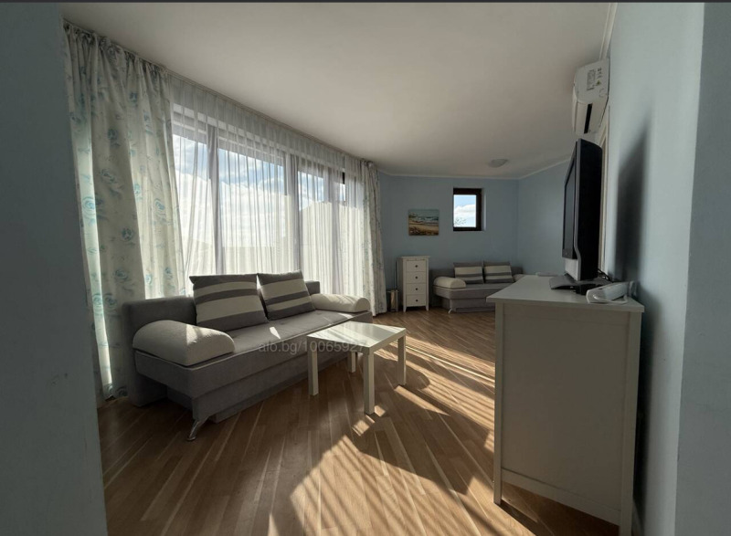 Продава  2-стаен област Бургас , с. Кошарица , 86 кв.м | 91477680