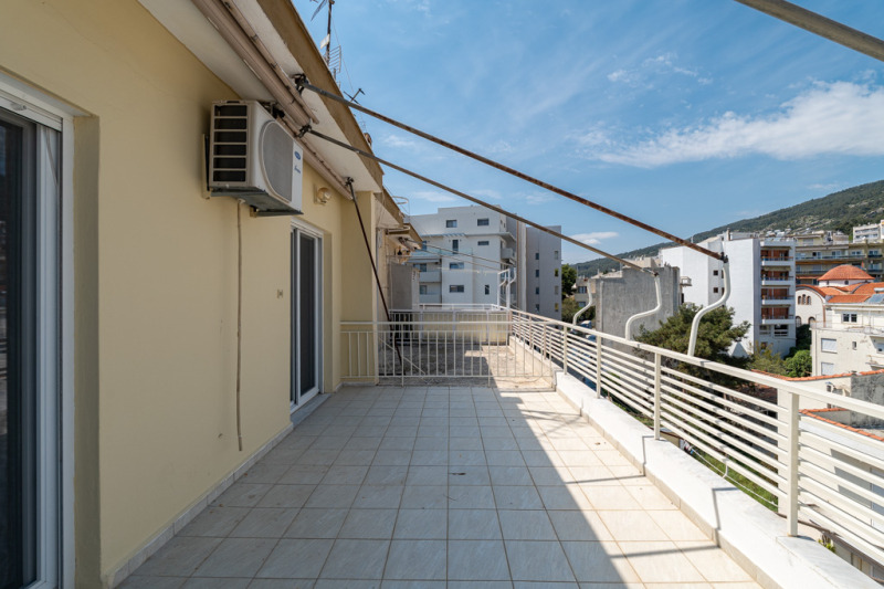 Продава 2-СТАЕН, гр. Бургас, Център, снимка 2 - Апартаменти - 54364063