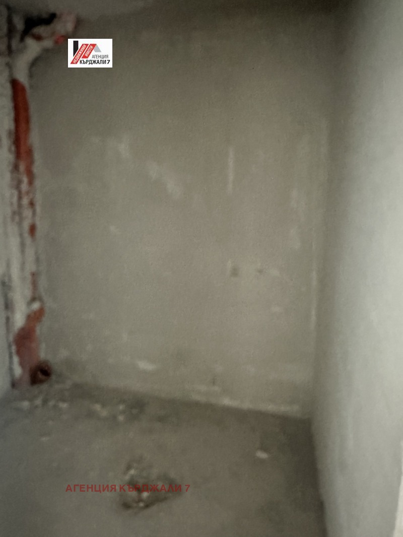 На продаж  2 спальні Кърджали , Възрожденци , 85 кв.м | 79138580 - зображення [9]