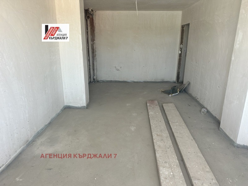 На продаж  2 спальні Кърджали , Възрожденци , 85 кв.м | 79138580 - зображення [4]