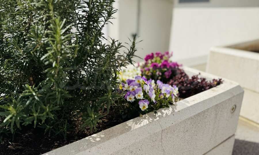 Продава ГАРАЖ, ПАРКОМЯСТО, гр. Велико Търново, Картала, снимка 2 - Гаражи и паркоместа - 54076809