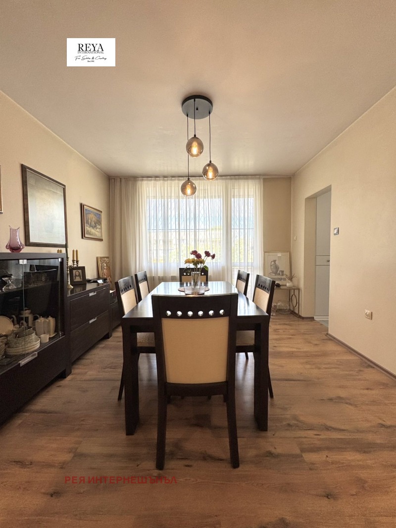 For Sale  3 bedroom Sofia , Iztok , 200 sq.m | 79087365 - image [6]