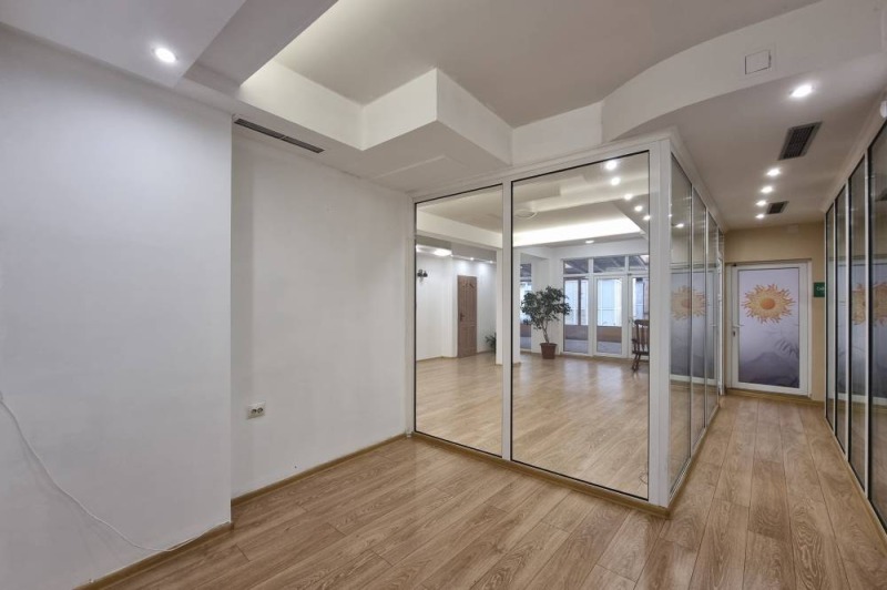 In vendita  Ufficio Sofia , Hipodruma , 192 mq | 59464074 - Immagine [9]