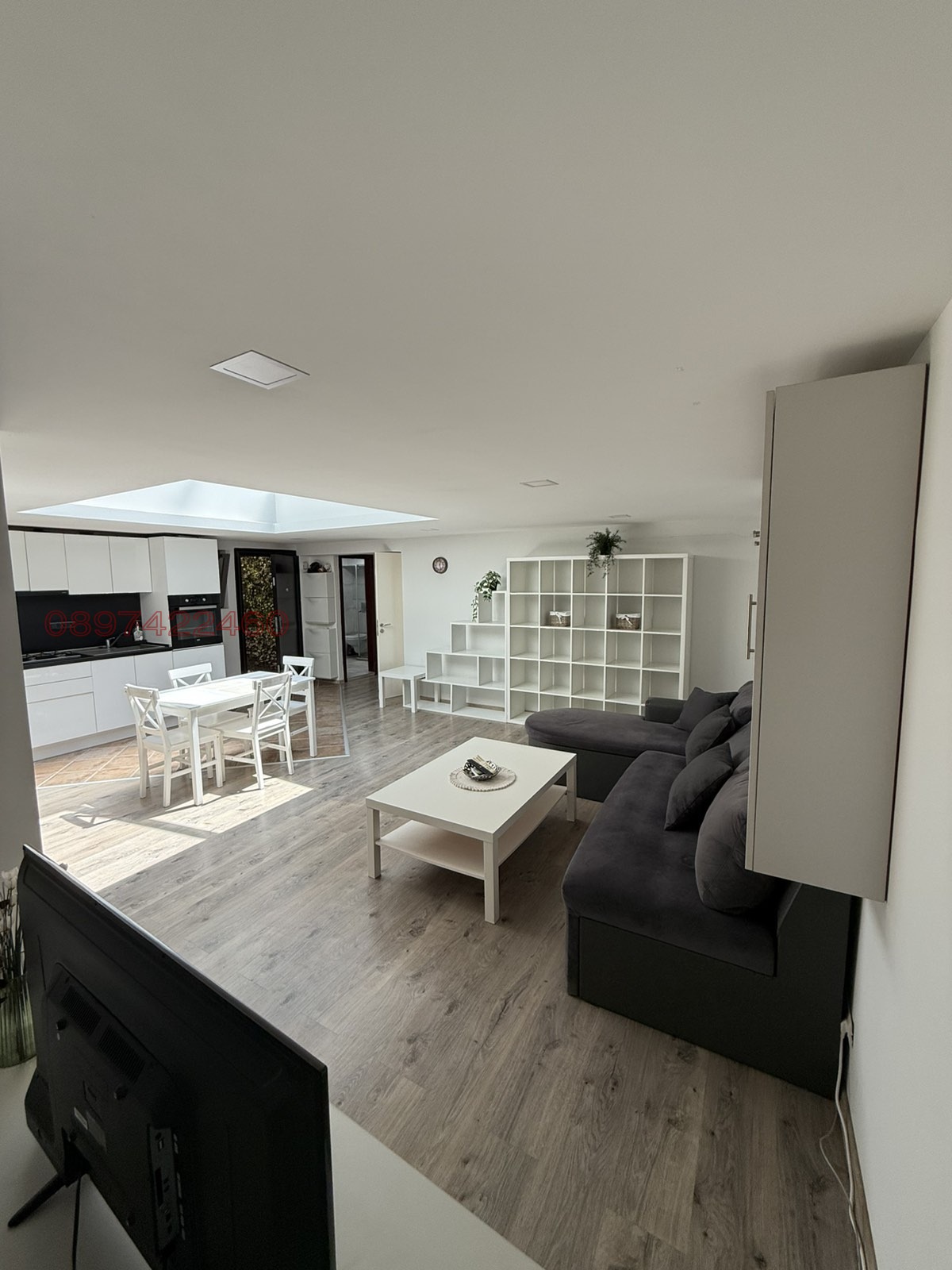 Продава 4-СТАЕН, гр. Варна, Спортна зала