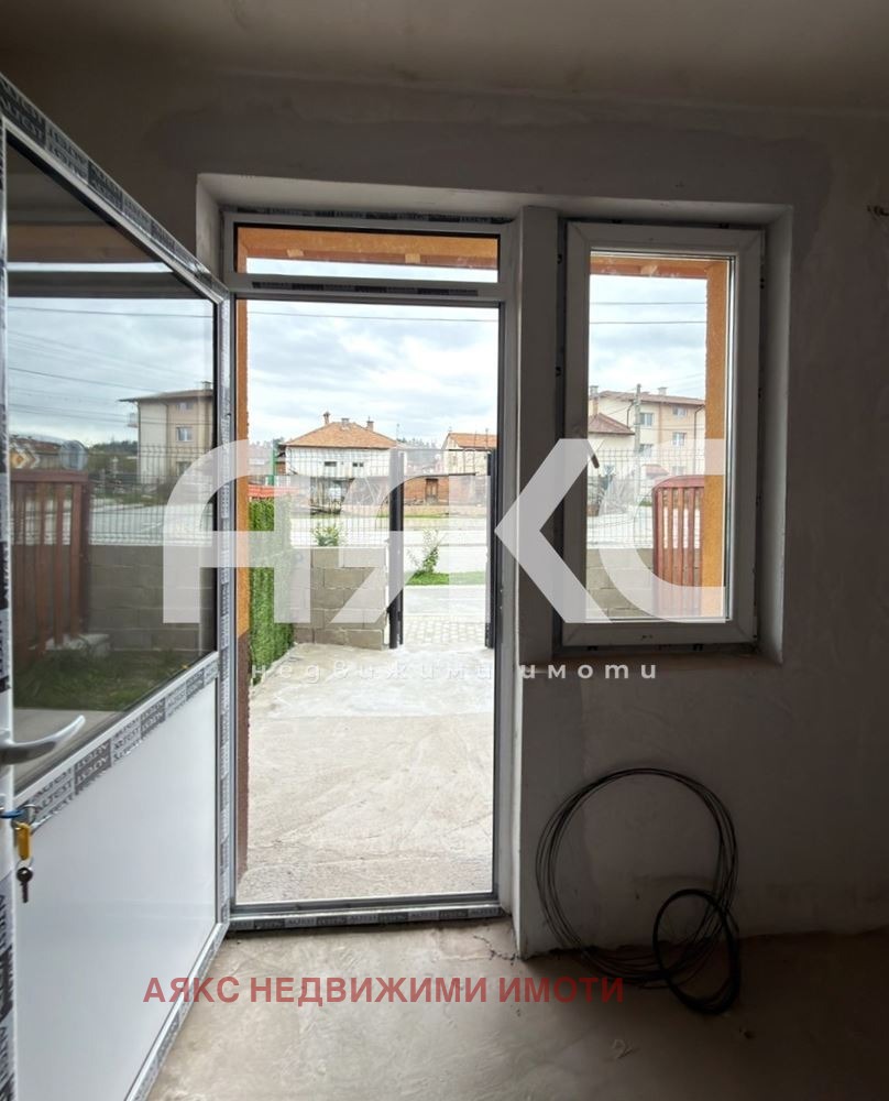 Продава КЪЩА, с. Баня, област Благоевград, снимка 3 - Къщи - 54299216