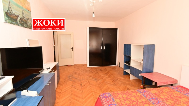 Zu verkaufen  1 Schlafzimmer Pernik , Iztok , 66 qm | 59756100 - Bild [2]