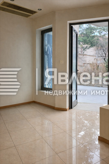 Продава МАГАЗИН, гр. София, Медицинска академия, снимка 5 - Магазини - 55806200