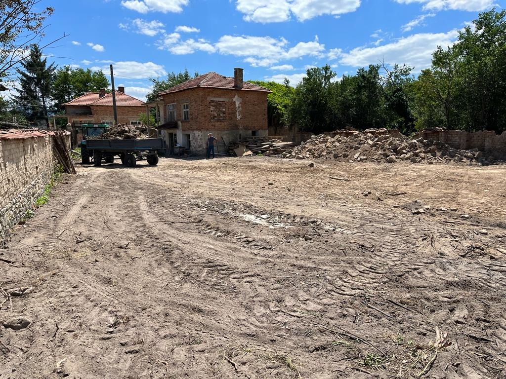 Продава КЪЩА, с. Каравелово, област Пловдив