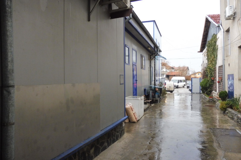 Продава СКЛАД в град София, Бенковски - 1100 кв.м / 540 000 € » 1 056 148.20 лв., АГЕНЦИЯ 'ТЕМЕНУГА' НЕДВИЖИМИ ИМОТИ