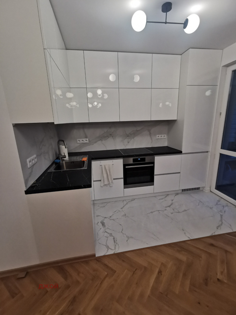 Продава 3-СТАЕН, гр. София, Център, снимка 4 - Апартаменти - 52436025