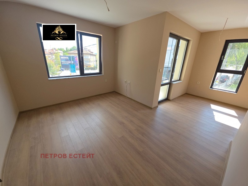 En venta  Oficina región Pazardzhik , Velingrad , 60 metros cuadrados | 91359336