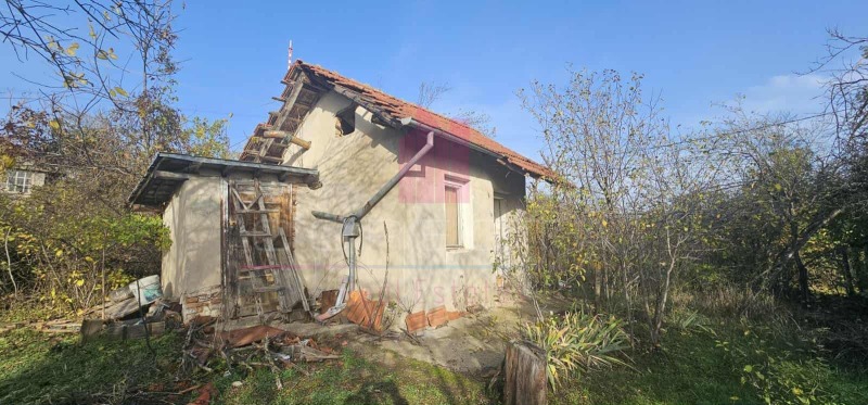 Продава ВИЛА, гр. Русе, в.з. Левента, снимка 2 - Вили - 52452653