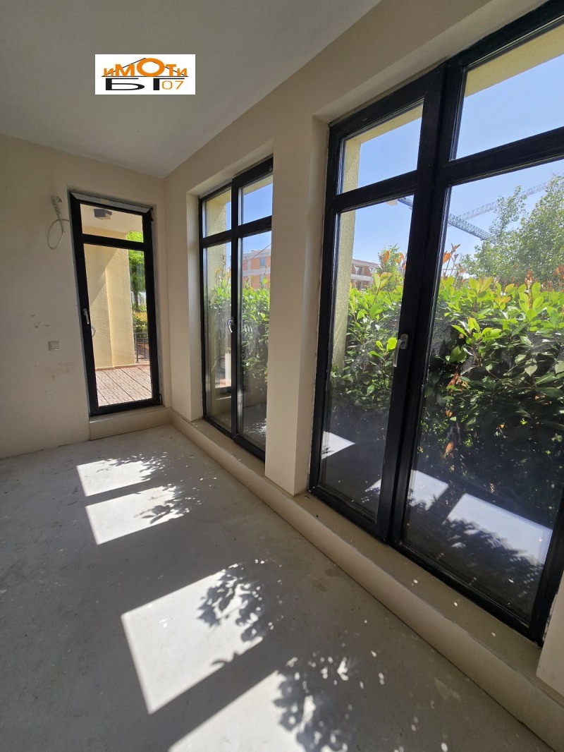 Продава  2-стаен, град София, Витоша •  176 000 EUR • ID 49658436 — holmes.bg - [1] 