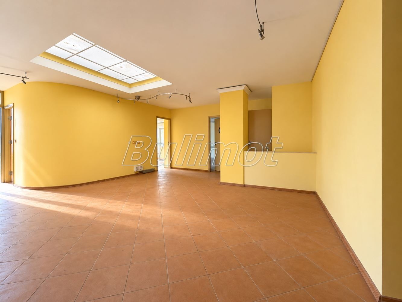 Продава ОФИС, гр. Варна, Гръцка махала, снимка 5 - Офиси - 56561191