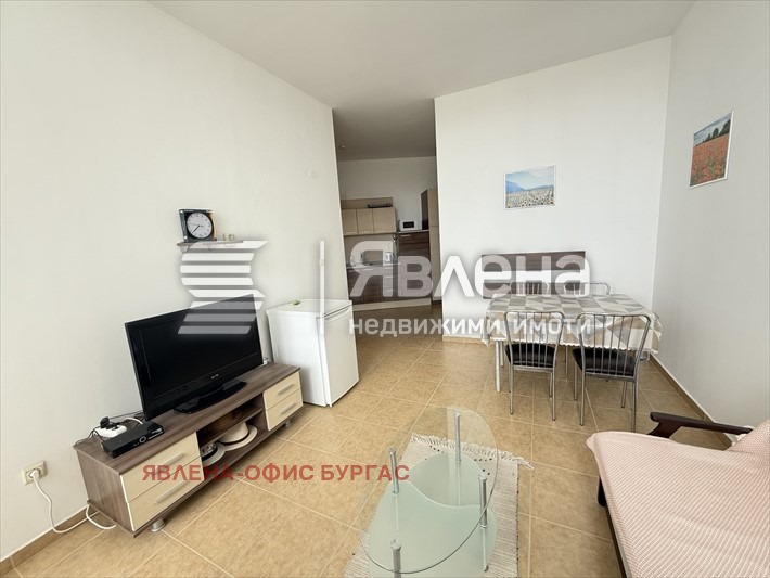 Продава  2-стаен област Бургас , с. Равда , 72 кв.м | 61464013
