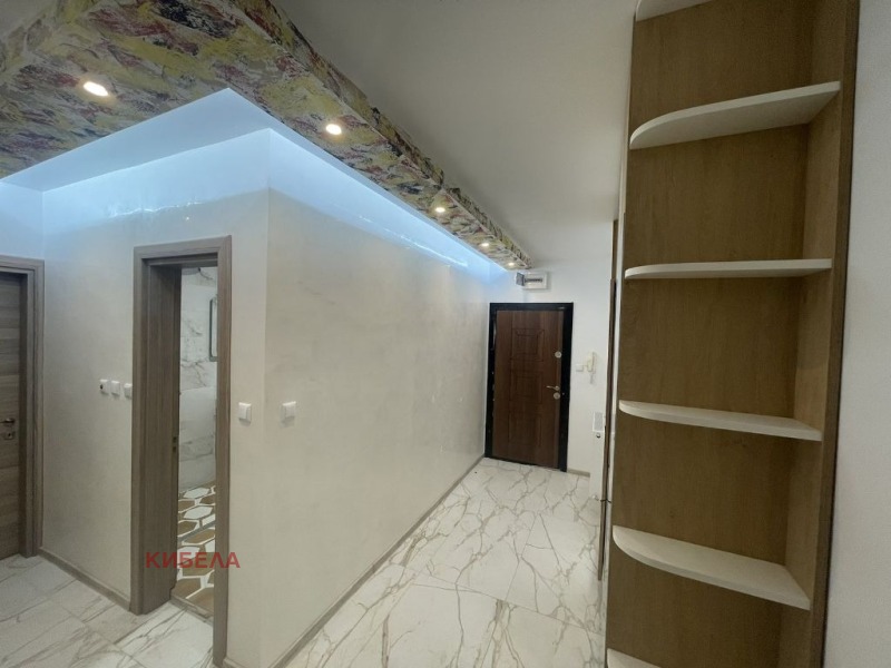 À venda  2 quartos Pernik , Iztok , 99 m² | 99582517 - imagem [10]