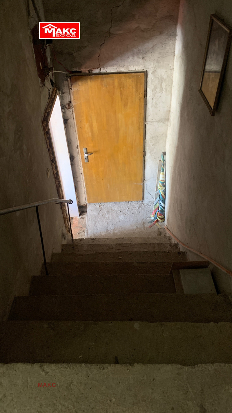 Продава КЪЩА, с. Долна Секирна, област Перник, снимка 7 - Къщи - 52376701