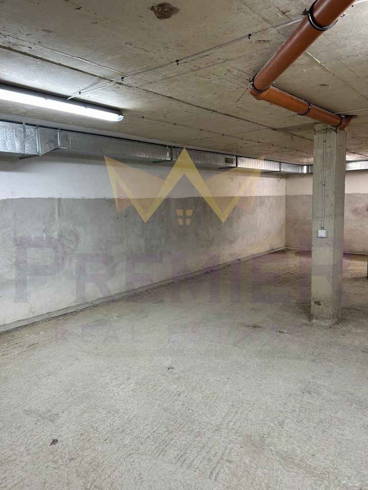 Продава ГАРАЖ, ПАРКОМЯСТО, гр. Варна, Бриз, снимка 5 - Гаражи и паркоместа - 54027536