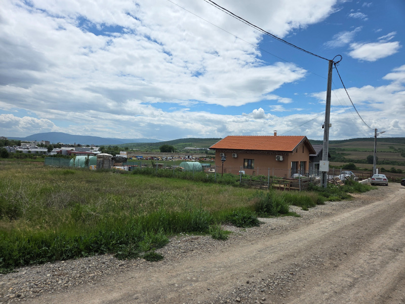 Na prodej  Spiknutí oblast Pernik , Radomir , 500 m2 | 32074881