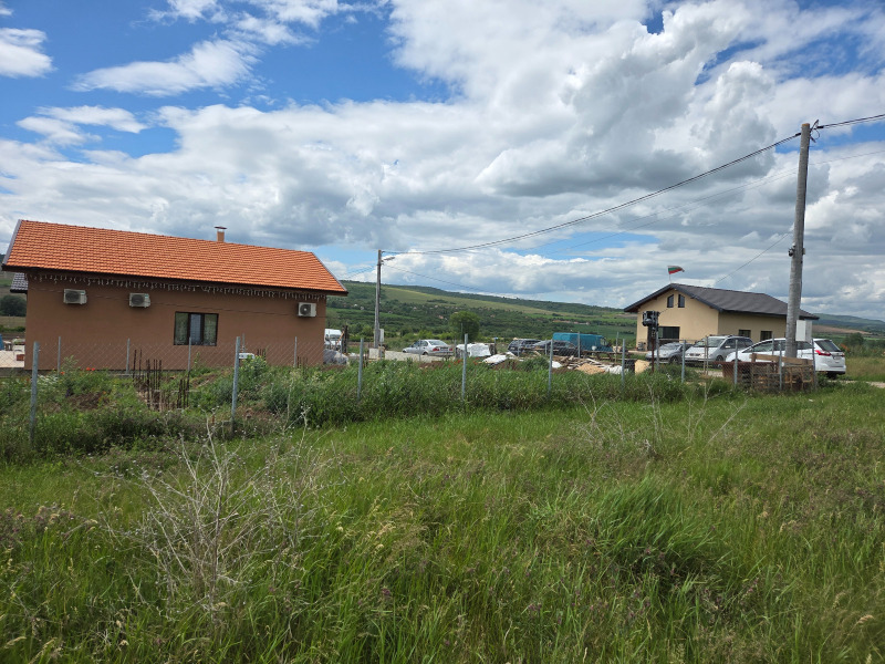 Na prodej  Spiknutí oblast Pernik , Radomir , 500 m2 | 32074881 - obraz [2]