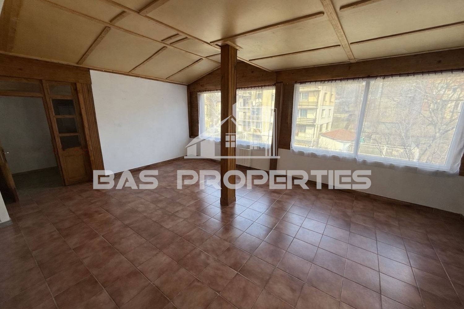 Продава КЪЩА, гр. София, с. Владая, снимка 2 - Къщи - 54277359