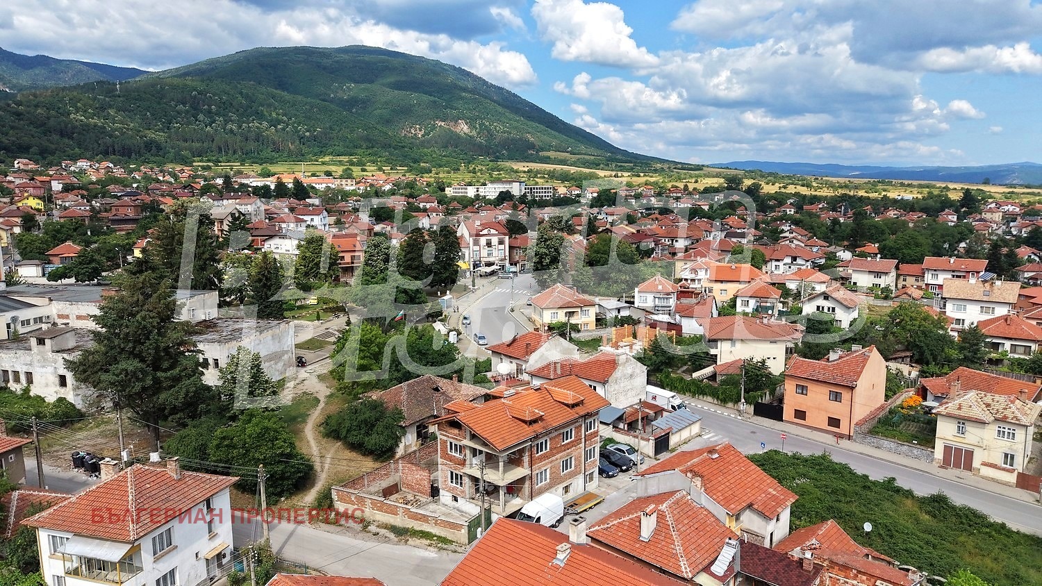 Продава КЪЩА, с. Костенец, област София област, снимка 2 - Къщи - 55179288