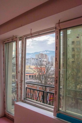 3 bedroom Strelbishte, Sofia 4