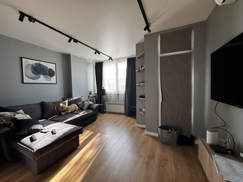 Продава 2-СТАЕН, гр. София, Бенковски, снимка 2 - Апартаменти - 52605079