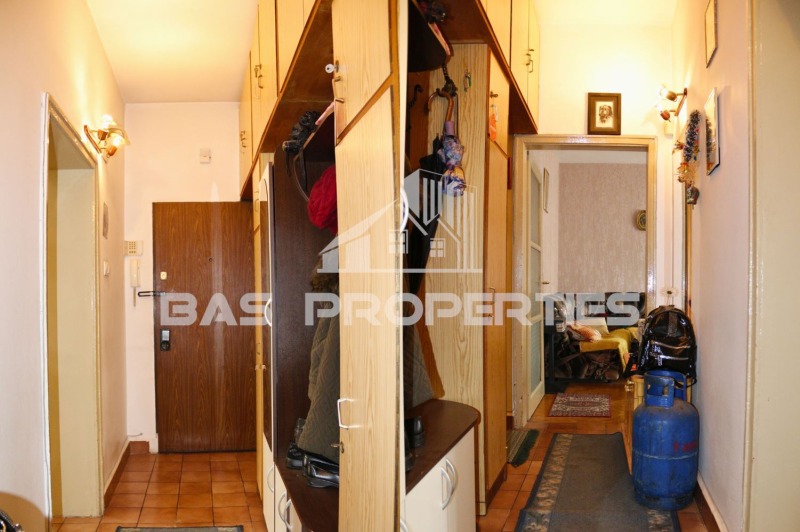 Продава 4-СТАЕН, гр. София, Гоце Делчев, снимка 12 - Апартаменти - 52576337