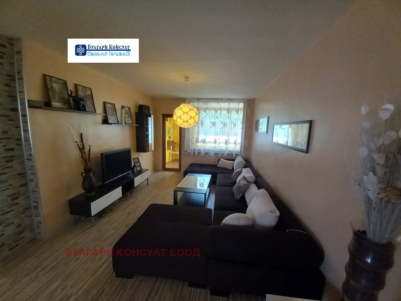 Продава  Многостаен град Кюстендил , Център , 92 кв.м | 71722772 - изображение [2]