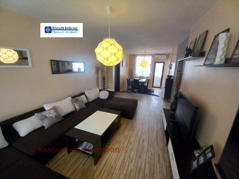 Продава  Многостаен град Кюстендил , Център , 92 кв.м | 71722772