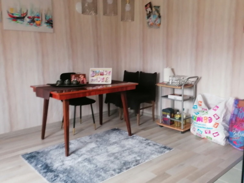 Продава КЪЩА, с. Смолница, област Добрич, снимка 3 - Къщи - 53372155